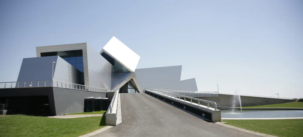 Bodega Irius; J. Marino Pascual y Asoc. Arquitectura