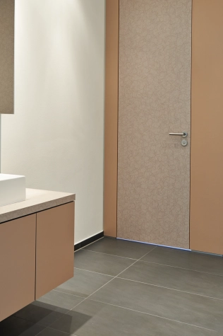 WC-Trennwände Typ SVFG40 Altus mit passendem Waschtisch