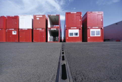 Gerken Lager- und Grundstücksfläche in Neuss – ACO DRAIN® Qmax
