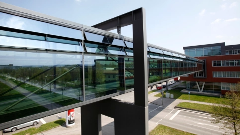 Objektbeispiel Lamellenfenster bigAir® Fassade