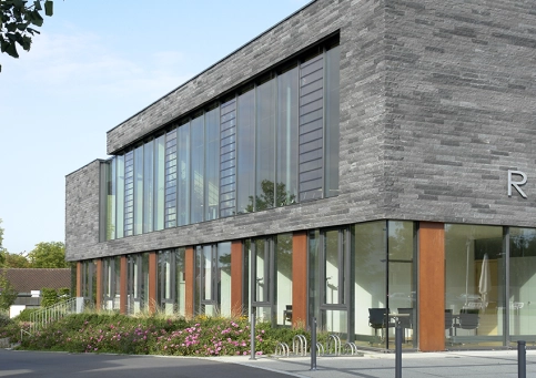 Lamellenfenster bigAir® Fassade