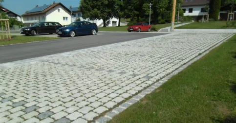 Rasenfugenstein TECANTO RASA naturgrau und anthrazit