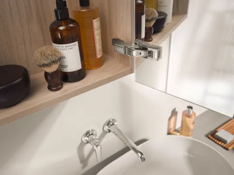 CLIP top BLUMOTION im Badezimmerschrank