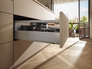 MERIVOBOX modular mit Reling Die Frontauszugsvariante mit Reling ist ein echter Hingucker und ist die hochwertige Einstiegslösung.