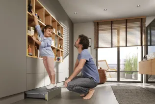 SPACE STEP mit MERIVOBOX im Badezimmer