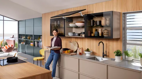 AVENTOS HS top