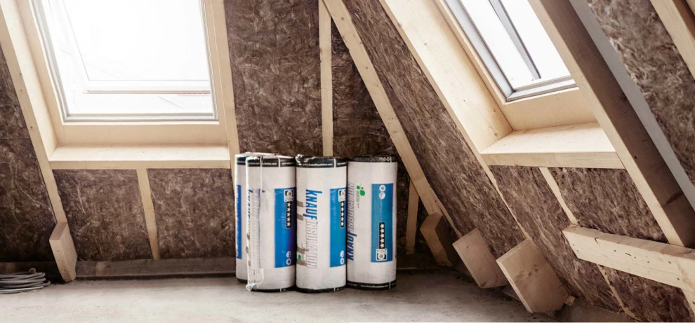 Dachdämmung mit Knauf Insulation Glaswolle — Zwischensparrendämmung