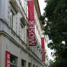 Wandbanneranlagen für Fassaden