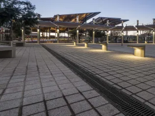 MultiV+: Mercat dels Encants, Barcelona