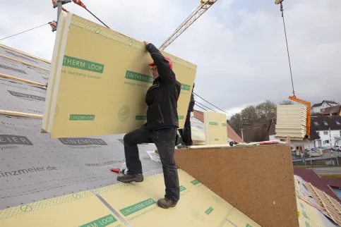 Das LINITHERM® LOOP-Sortiment für Steil-, Flach- und Gefälledach