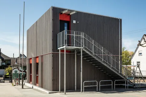 Modularer Holzbau für temporäre / definitive Schulen, Frankfurt
