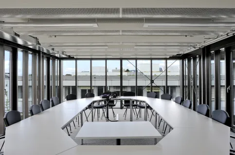 Sitzungszimmer im Neubau, undesamt für Migration, Wabern