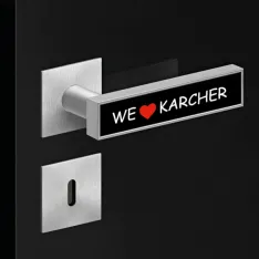 Plan Design Torino mit aufgesetzter quadratischer Rosette mit Buntbart Schloss | © Karcher Design