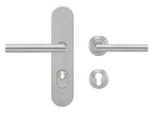 Schutzbeschlag mit ovalem Türschild außen, innen Rosetten, Edelstahl | © Karcher Design