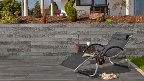 Adina®-Mauer Moonlight gebrochen gestrahlt