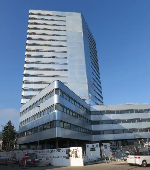 Wohn- und Geschäftshochhaus “Aquila”, Basel, Schweiz